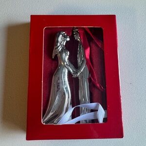 Silver Wedding Couple Ornament
